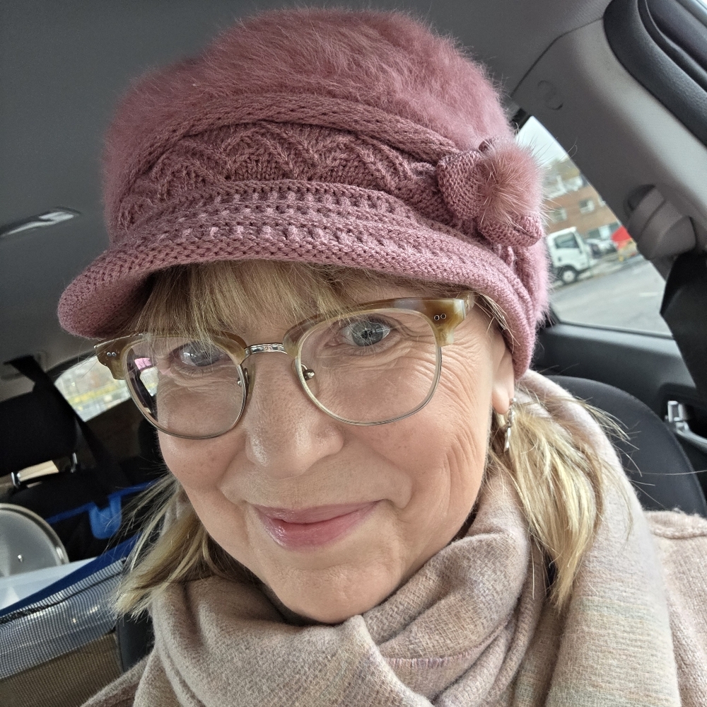 Meet your Posher, Jenn
